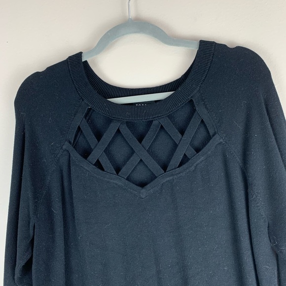 Torrid Black Lattice Front Knit Sweater size 2X - Picture 6 of 11